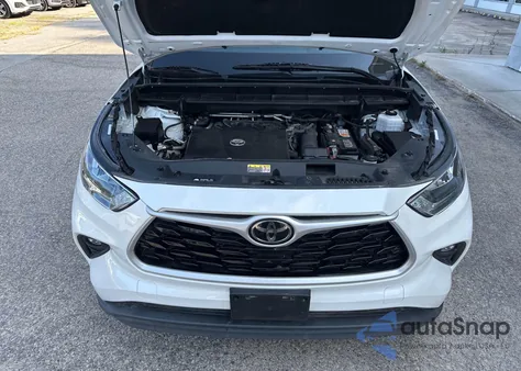 2020 Toyota Highlander Xle z USA, uszkodzony, nr VIN 5TDHZRBH1LS505594